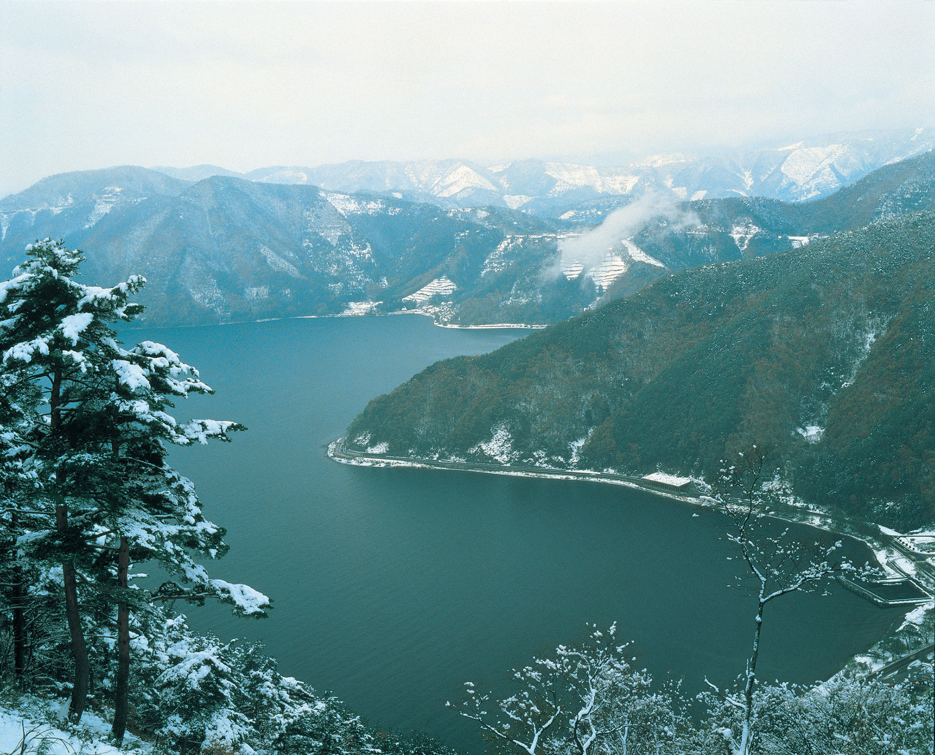 賤ケ岳「新雪」賤ケ岳の大観（琵琶湖八景）