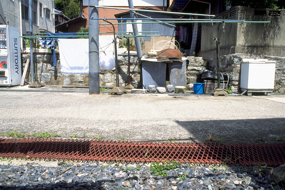 石積みのある浜