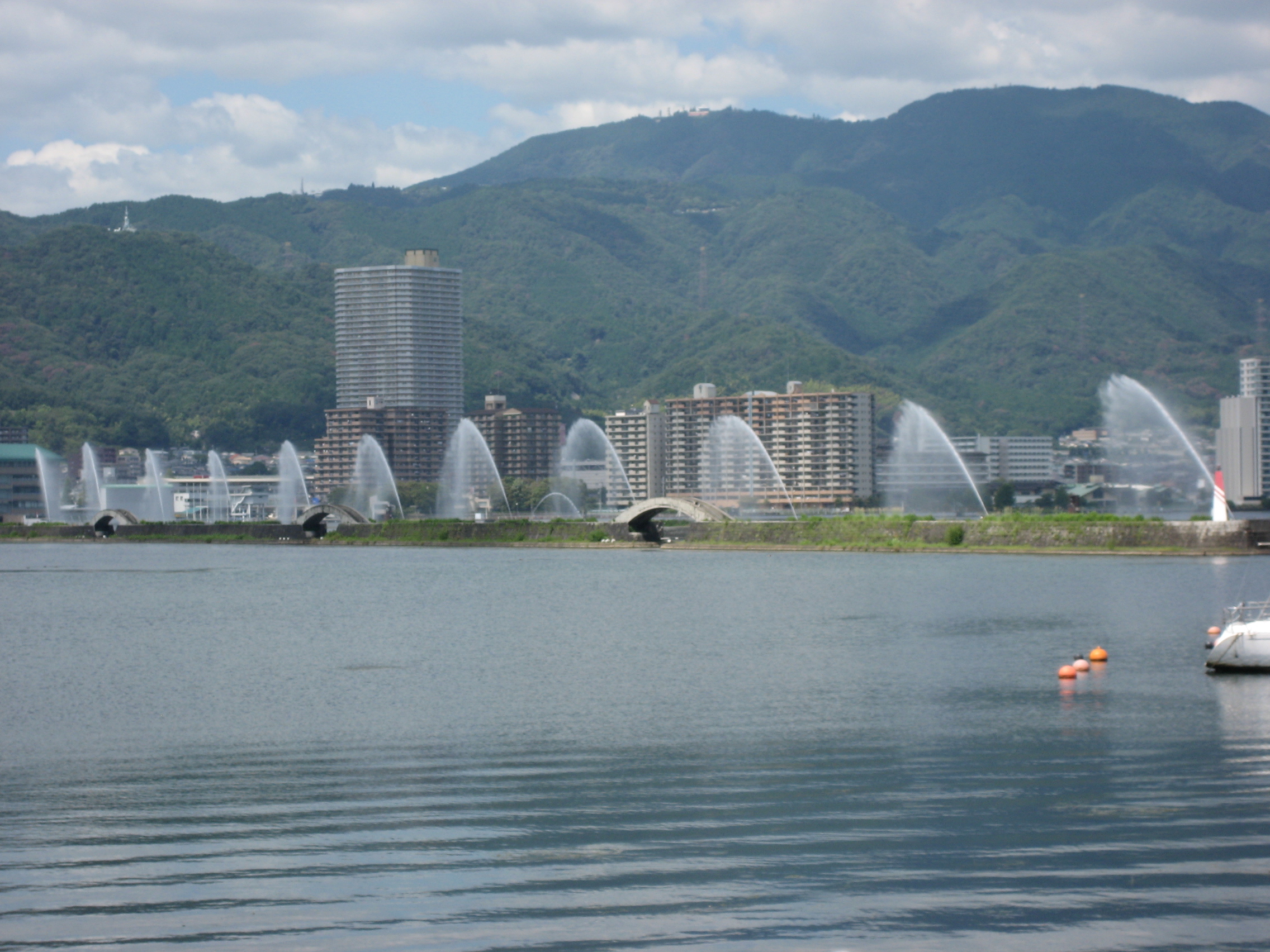 琵琶湖花噴水