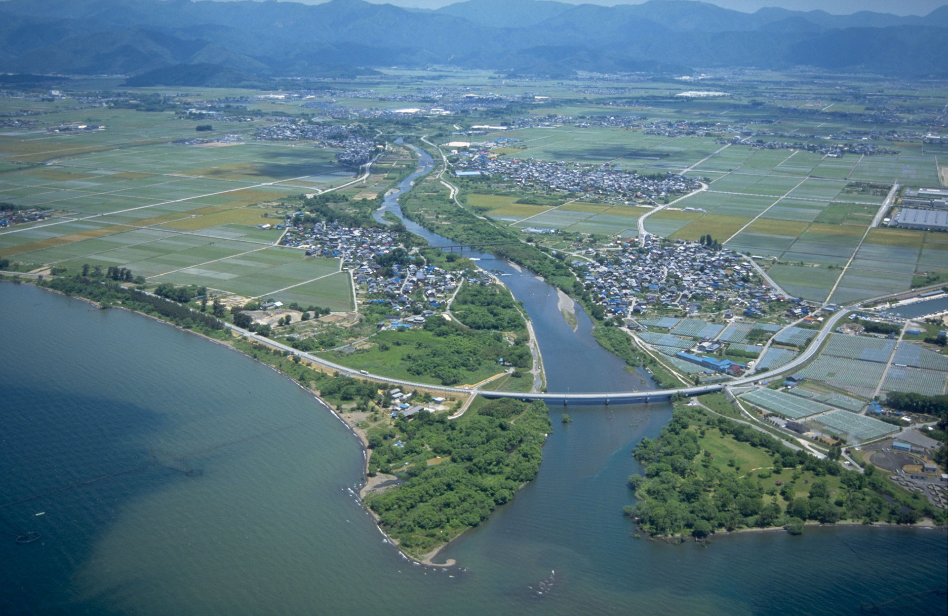 姉川河口をのぞむ