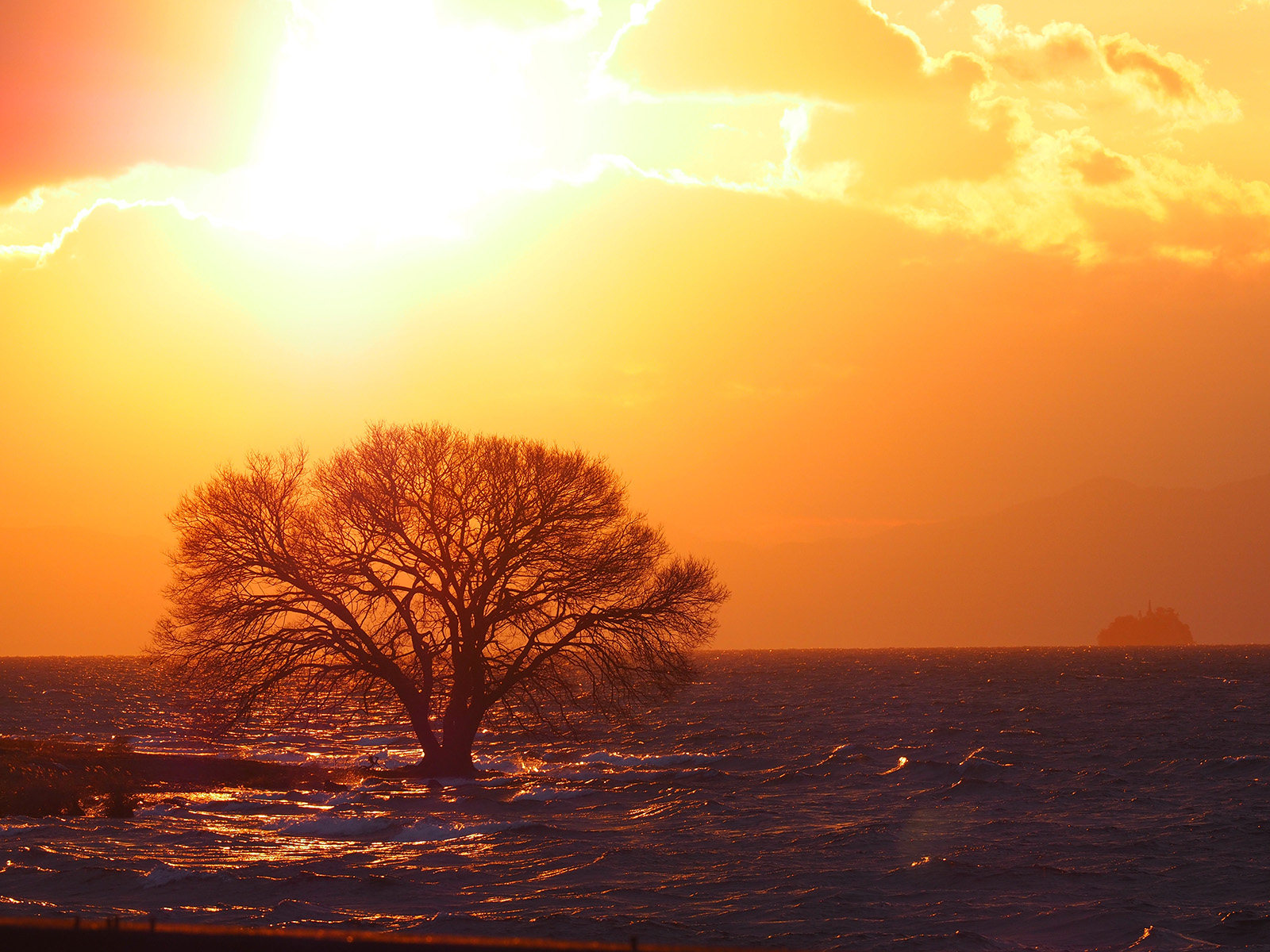 びわ湖の夕焼け