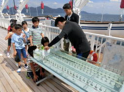 特別航海でのサポートの様子画像3